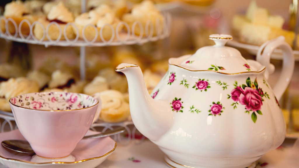 Afternoon Tea or Cream Tea logo